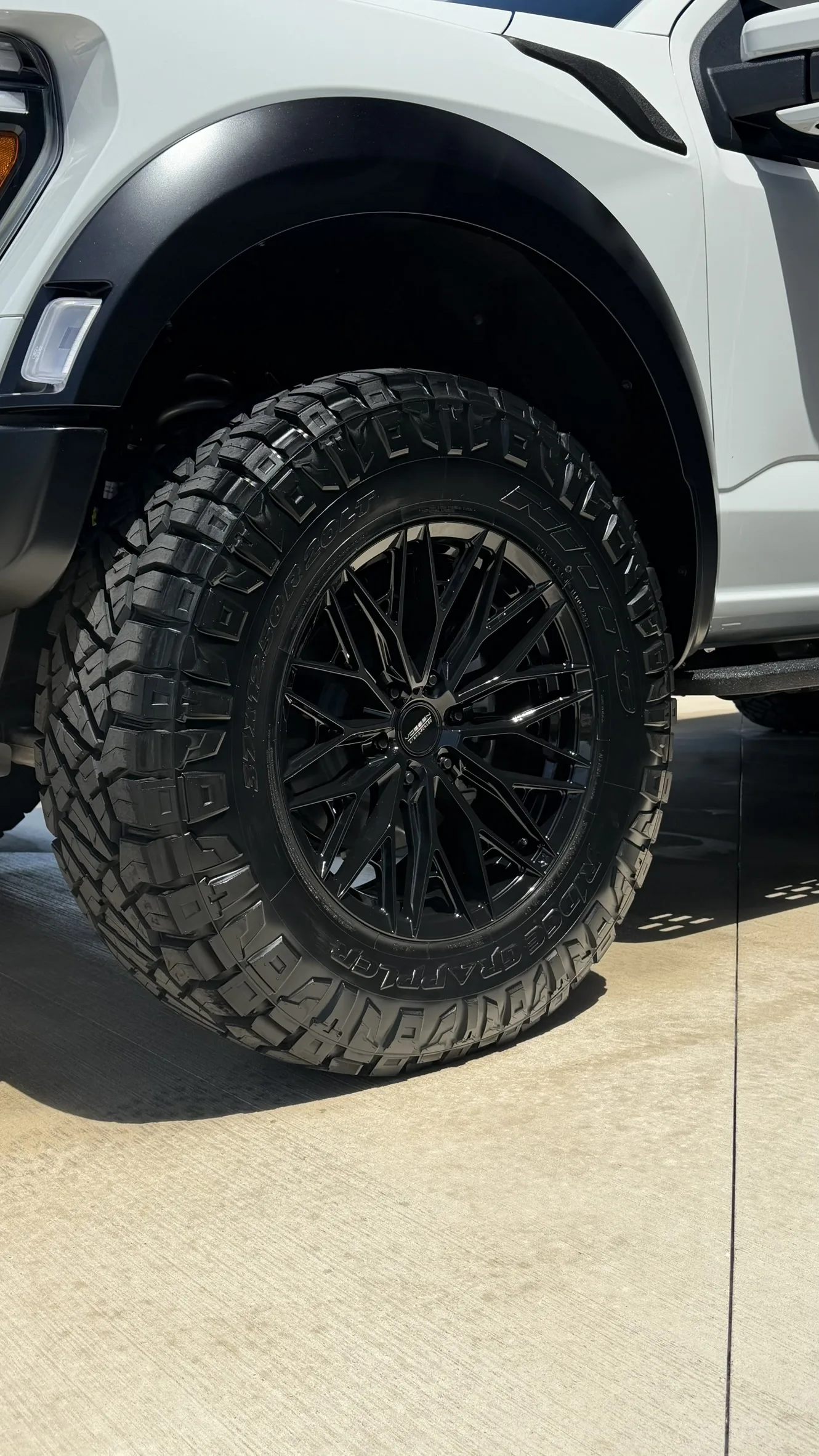 Ford F-150 Raptor white wheel detail Kansas City